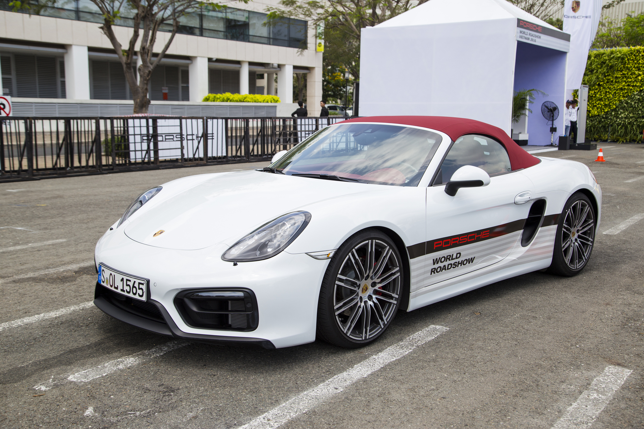 Expert Porsche Mechanic for Boxster in Tempe: Why McIlvain Motors is the Valley’s Trusted Choice